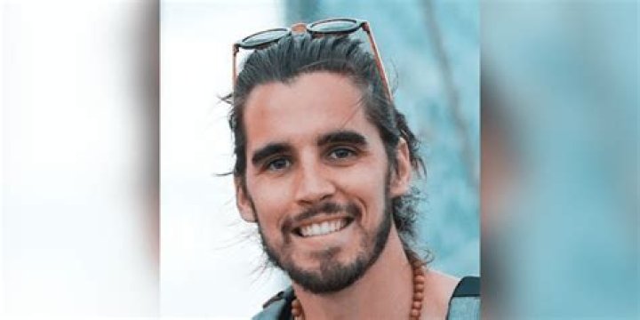 Eamon & Bec Net Worth & Earnings (2024)