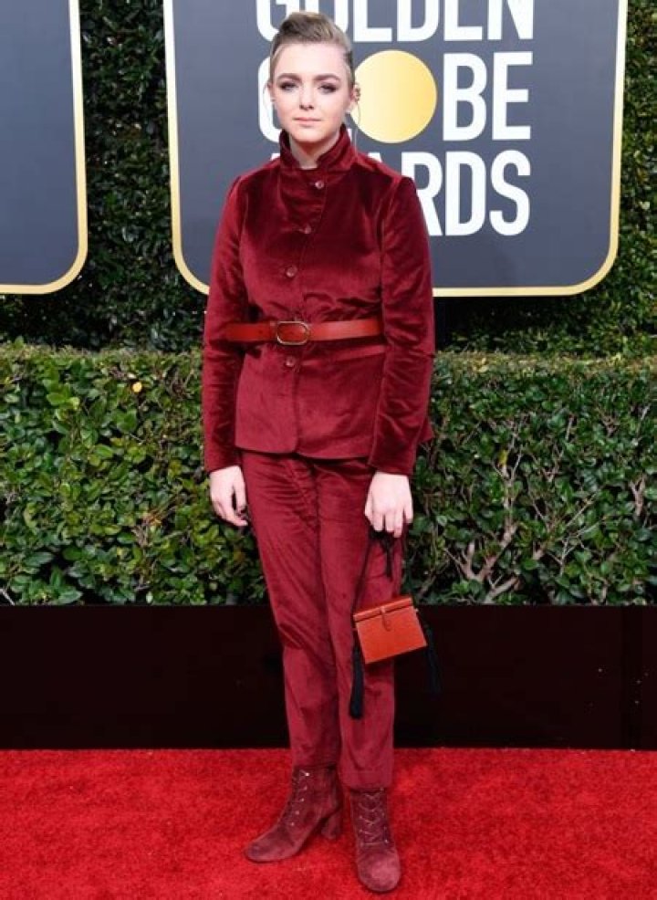 Elsie Fisher Height Weight Bra Size Body Measurements Facts Family Bio