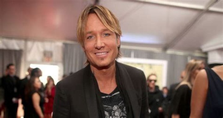 Keith Urban Body Measurements Height Weight Shoe Size Vital Statistics