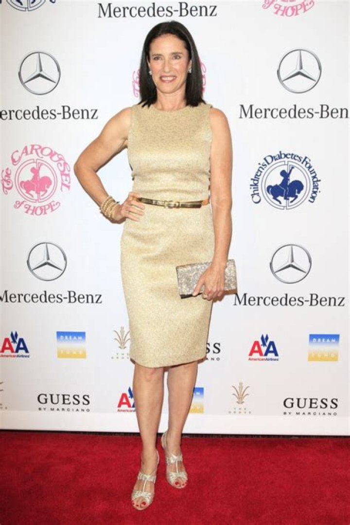 Mimi Rogers Bra Size, Age, Weight, Height, Measurements