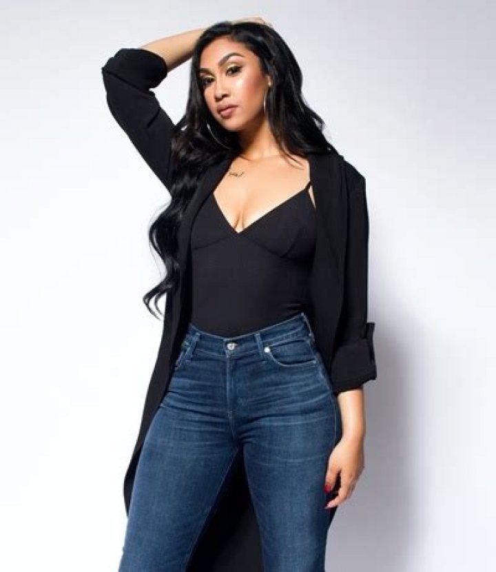 Queen Naija Body Measurements Bra Size Height Weight Vital Stats Facts